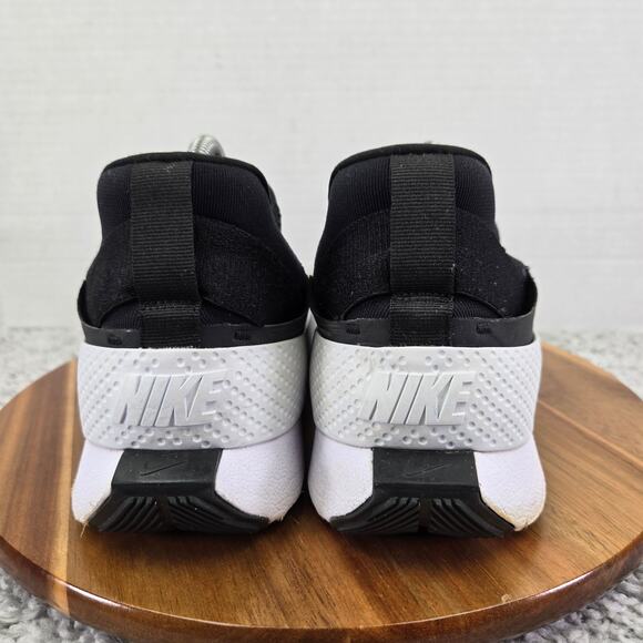 Nike Go FlyEase Easy Slip On Black White Hands Free Daily Sneaker Womens 9.5 - Picture 2 of 15